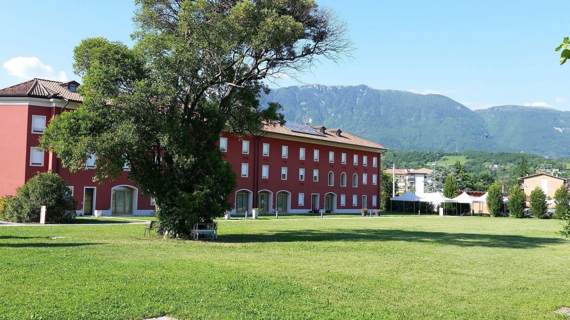 Marco Polo Hotell Vittorio Veneto Exteriör bild